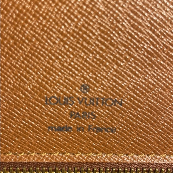 Louis Vuitton Monogram Monceau 26 - Picture 10 of 17